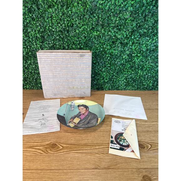 A STUDIO SESSION collector plate ELVIS PRESLEY Legend #6 Bruce Emmett 1990 - Picture 2 of 9